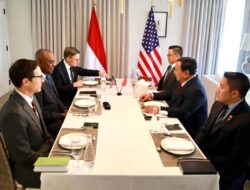 Disela Kunjungan ke Amerika Serikat, Presiden Prabowo Subianto Bertemu dengan Menteri Pertahanan Amerika Serikat.