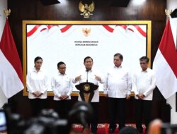 Presiden Prabowo Umumkan Kenaikan Upah Minimum Nasional Tahun 2025 Sebesar 6,5 Persen