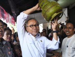 Stok Gas LPG 3 Kg Aman, Zulhas Minta Ibu-ibu Ucap Terima Kasih ke Prabowo.