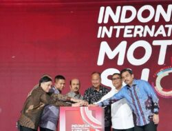 Kepala Staf Kepresidenan, Hadiri Acara Pembukaan Pameran Otomotif IIMS 2025 di Ballroom JIExpo Kemayoran.