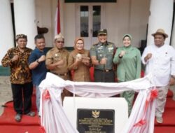 Bupati Nina Agustina Resmikan Gedung Duwur Sebagai Bangunan Cagar Budaya