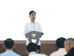 Beri Pembekalan dalam Retret Kepala Daerah, Wapres Minta Kepala Daerah Satu Visi dengan Presiden Prabowo