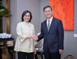 Pertemuan Menteri Keuangan RI Bersama Menteri Keuangan RRT di Milan