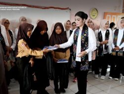 Selvi Gibran Rakabuming, Kunjungi Dua Lembaga Pendidikan di Kecamatan Bantimurung Sulawesi Selatan.