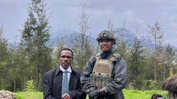 Nada Persaudaraan dari Wuloni: Ketika TNI Membagikan Gitar dan Cinta di Tengah Kabut Ilaga