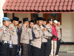 Kabag SDM Polres Majalengka AKBP Kustadi, S.H. Pimpin Apel Pagi di Halaman Masjid Jami Al-Sholihin