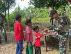 Berbagi Kasih di Perbatasan Papua bersama Brajasakti.