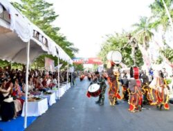 Drum Band Turangga Polda NTT Sukses Memukau Masyarakat saat Gelaran Kupang Exotic Festival 2025