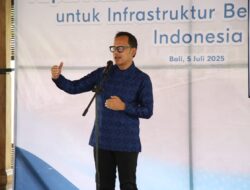 Wamendagri Bima Arya Dukung Inovasi Aspal Plastik untuk Atasi Permasalahan Sampah