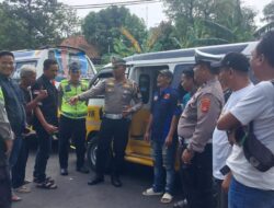 Sosialisasi Kamseltibcarlantas kepada Supir Angkot, Wujud Kepedulian Satlantas Polres Majalengka dalam Ops Patuh Lodaya 2025