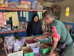 Babinsa Pantau Harga Sembako di Pasar Tradisional, Pastikan Stabil dan Terjangkau