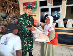 Babinsa Koramil Sumberjaya Kawal Penyaluran Beras CPP di Kecamatan Palasah