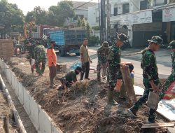 Sasaran Fisik Perbaikan Saluran Air Terus Dikebut Satgas TMMD Reguler Ke-125 Kodim 0735/Surakarta