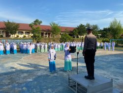 Polisi Saweu Sikula, Satlantas Polres Lhokseumawe Jadi Pembina Upacara di SMK N 8