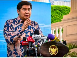 Maruarar Sirait: Pemerintahan Presiden Prabowo Memberikan “Karpet Merah” Bagi Rakyat Kecil, Bukan Hanya untuk Investor