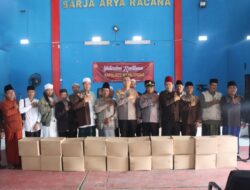 Kapolres Majalengka Silaturahmi Kamtibmas Bersama D’ai Kamtibmas Bagikan Bansos Polres Majalengka