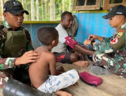 Satgas Yonif 131/Brajasakti Gelar Pelayanan Kesehatan Gratis di Kampung Pikere Perbatasan Papua