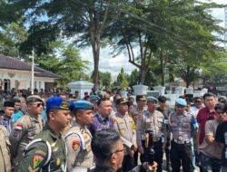Jebol Gerbang pendopo dan Rusak Mobil Damkar, Amuk Nelayan Pangandaran Mereda di Tangan Kapolres
