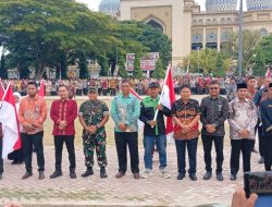 Wakapolres Lhokseumawe Hadiri Launching Pembagian Bendera Merah Putih, Kobarkan Semangat Nasionalisme dan Nilai Kebangsaan
