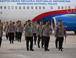 Kapolres Majalengka dan Kapolda Jabar Sambut Kedatangan Kapolri di BIJB Kertajati
