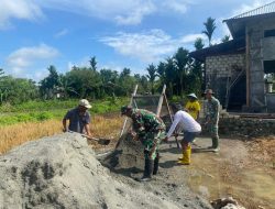 Satgas Yonif 131/Brajasakti dan Warga Suskun Bersatu Bangun Masjid di Perbatasan Papua