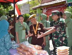 Kemurahan Hati Seorang Kasdam IV/Diponegoro, Borong Hasil UMKM Dan Dibagikan Kepada Veteran, Linmas dan Masyarakat yang Hadir Upacara TMMD