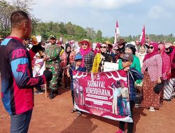 Karnaval HUT RI ke-80 di Desa Bandung Boyolali Semarak, Dandim Boyolali Turut Semangati Peserta
