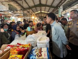 Tinjau Pasar Flamboyan, Wapres Dorong Pengendalian Inflasi di Pontianak