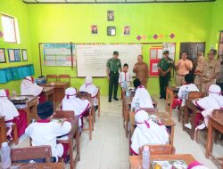 Dandim 0724/Boyolali Bagikan Makanan Bergizi di MI Karanglo, Dukung Program Presiden Prabowo