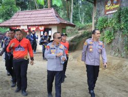 Kapolda Jabar Naik Gunung Ciremai, Turun di Majalengka Dikawal Ketat Polres Majalengka