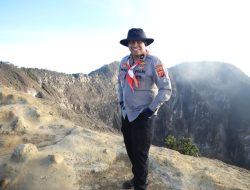 Brigjend Rhinto Pejabat Polda Jabar Tercatat Pemecah Rekor Tertua Naik Gunung Se Indonesia