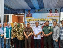 Peringati HUT Kejaksaan ke-80, Kajari Majalengka adakan Pasar Murah.