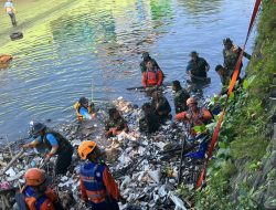 Sukseskan Program KASAD, Aksi Bersih Sungai TMMD Reguler Ke-125 Kodim 0735/Surakarta
