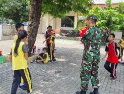 Babinsa Tipes Ajak Siswa Siswi SDN Kawatan Untuk Hidup Sehat