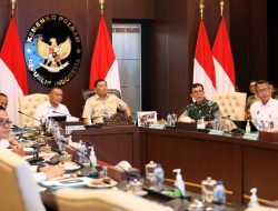 Menko Polkam Ad Interim Gelar Rapat Perdana