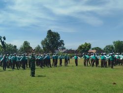 Latihan Baris-Berbaris Momentum Babinsa Tanamkan Disiplin dan Nasionalisme Pada Siswa