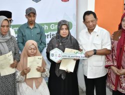 Pemerintah Serahkan Bantuan Rumah ke Korban Unjuk Rasa Makassar, Mendagri: Bentuk Kepedulian Negara