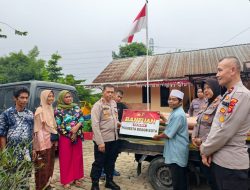 Polisi Berikan Bantuan Sosial Semen untuk Pembangunan Masjid As Shahabah