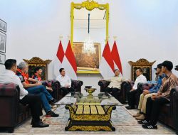 Presiden Prabowo Subianto Menerima Kunjungan Juara Dunia MotoGP 7 kali, Marc Marquez bersama Dua Pembalap Muda Indonesia di Istana Merdeka Jakarta