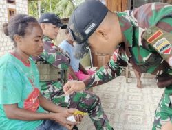 Satgas Yonif 131/Brajasakti Hadirkan Layanan Kesehatan di Kampung Sawiyatami Perbatasan Papua