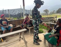 Satgas Yonif 700/WYC Gelar Pelayanan Kesehatan untuk Warga di Eronggobak