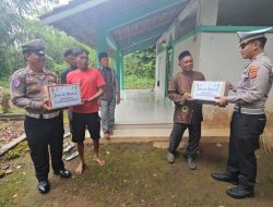 Satlantas Polres Majalengka Gelar Jum’at Berkah, Berbagi Sembako untuk Penggali Kubur di Desa Karayunan