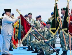 Presiden Prabowo Subianto saksikan Demo Laut dan Sailing Pass di Acara Presidential Inspection