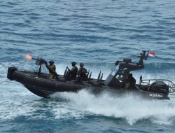 Presidential Inspection, TNI AL Unjuk Kekuatan Puluhan Kapal Perang Saat Parade Militer di Teluk Jakarta