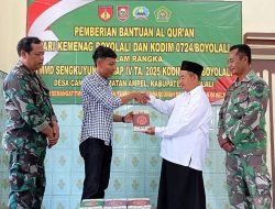 Satgas TMMD Boyolali Serahkan Bantuan Al-Qur’an untuk Masjid Jami Darul Falah