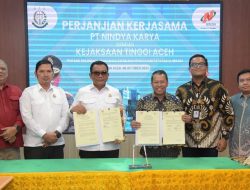 Kejati Bersama PT Nindya Karya Tandatangani Perjanjian Kerja Sama Bidang Perdata dan Tata Usaha Negara