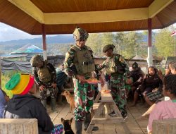 Satgas Yonif 700/WYC Gelar “Minggu Kasih” Bersama Warga Eronggobak, Wujud Kedamaian dan Kebersamaan di Tanah Puncak