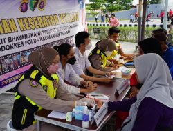 Beri Layanan di Car Free Day, Rumkit Bhayangkara Polda Kalteng Ajak Masyarakat Perhatikan Kesehatan