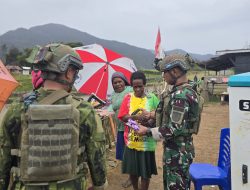 Satgas Yonif 700/WYC Pos Gome Jalankan Binter Terbatas: Beli Dagangan Warga Papua di Kampung Yenggernok