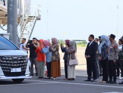 Dandim Majalengka Beserta Istri Sambut Kedatangan Ibu Wakil Presiden RI Selvi Gibran di Bandara Kertajati
